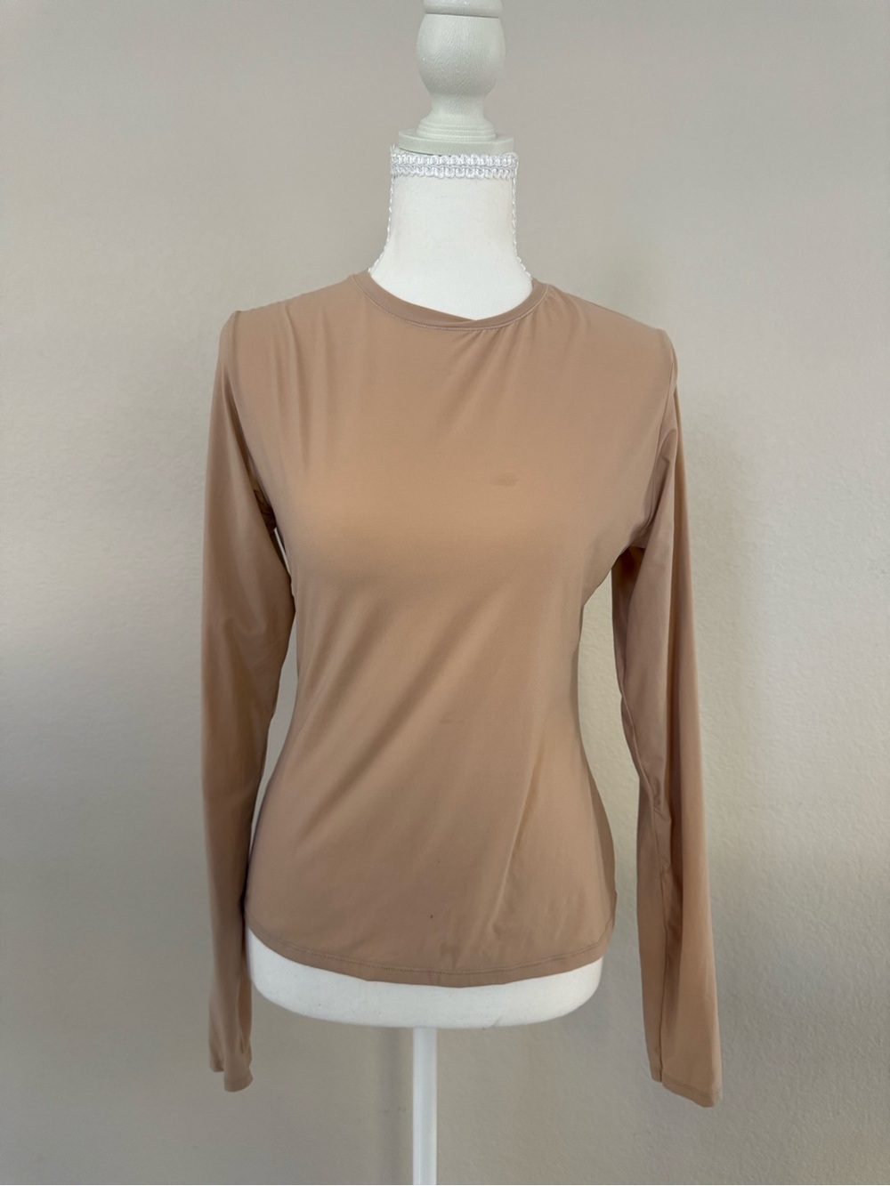 SKIMS Long Sleeve Crewneck Bundle (3) - Picture 3 of 3